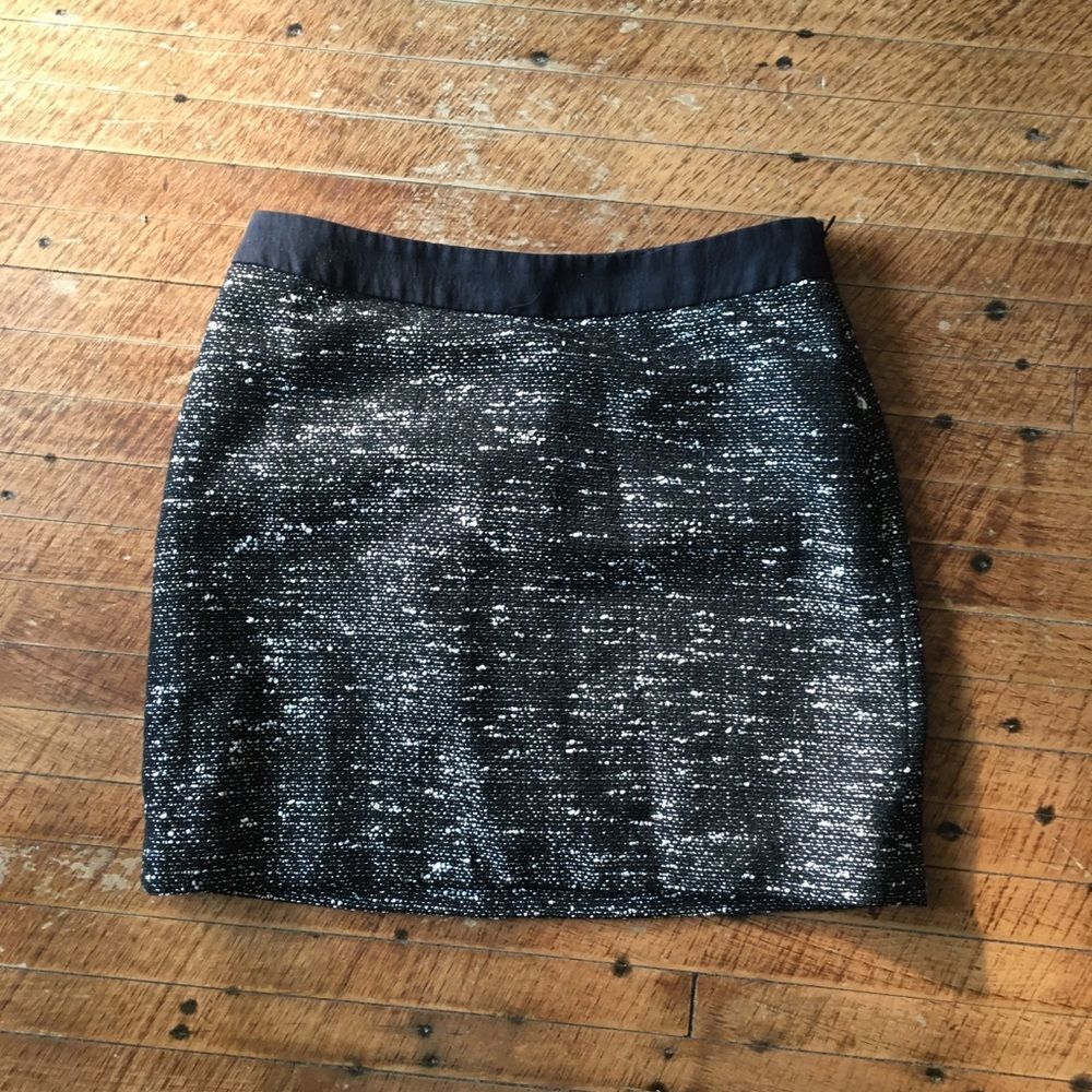 Banana Republic black & white tween pencil skirt